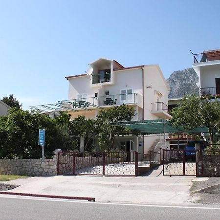 Apartments And Rooms With Parking Space Gradac, Makarska - 6819 Gradac  Buitenkant foto